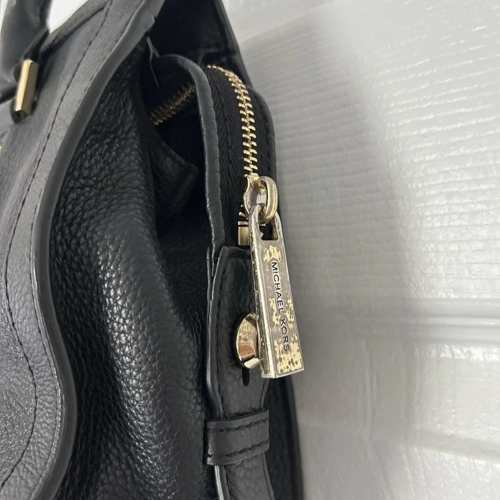 Michael Kors Collins Large‎ Leather Satchel Bag Office Siren Chic Polished Style